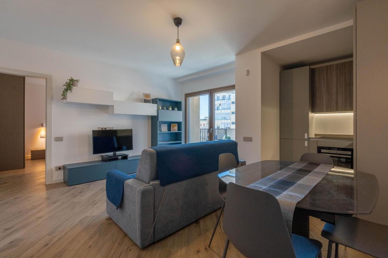 Aurealiving - Trastevere Suite With Rooftop & Gym, Your Place In Rome Bagian luar foto