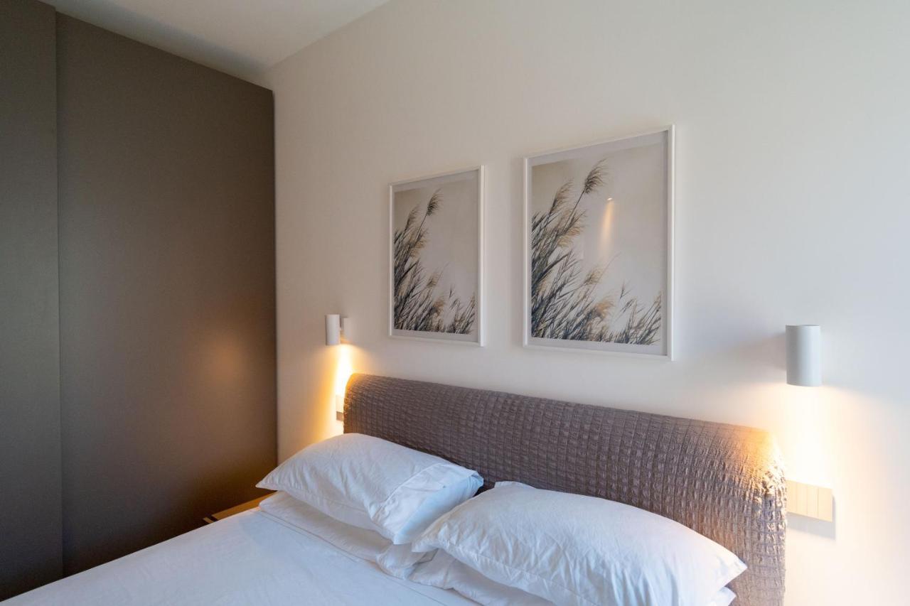 Aurealiving - Trastevere Suite With Rooftop & Gym, Your Place In Rome Bagian luar foto
