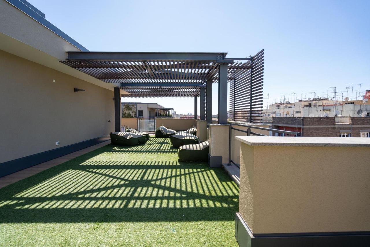 Aurealiving - Trastevere Suite With Rooftop & Gym, Your Place In Rome Bagian luar foto