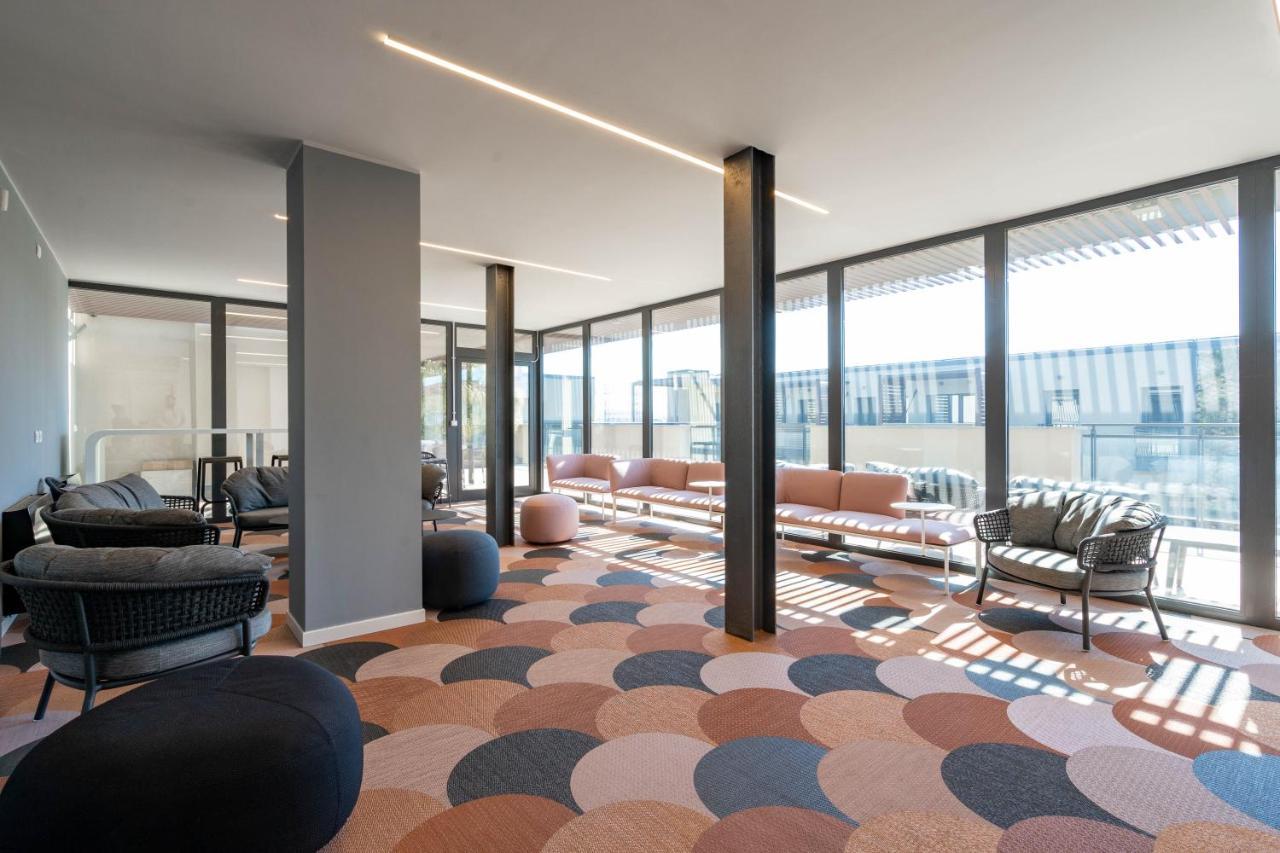 Aurealiving - Trastevere Suite With Rooftop & Gym, Your Place In Rome Bagian luar foto